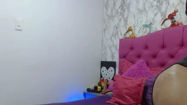 AlexaFontana online show from April 23, 11:51 pm