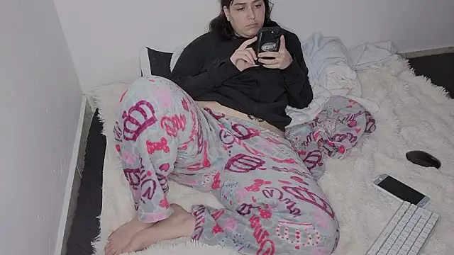 soysara15 online show from March 12, 5:43 am