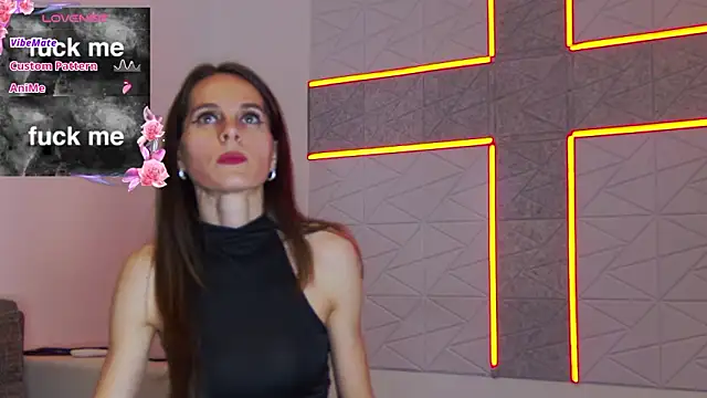 hailey peach online show from January 16, 6:04 pm