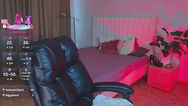 Jenna Adams  online show from June 18, 2:57 am