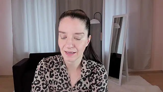 helentasty online show from September 14, 2:42 am