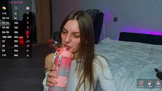 stacy sexylips online show from August 7, 8:27 pm