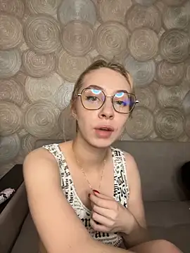 Kitty Katrine online show from October 29, 3:04 pm