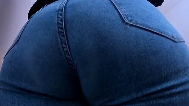 brigittemiller online show from November 15, 4:19 pm