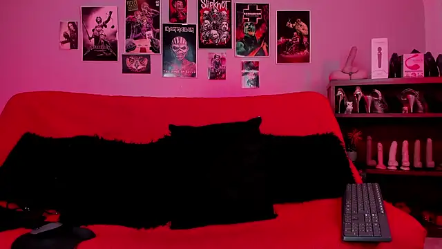 lilith-deveraux online show from October 21, 2:43 pm