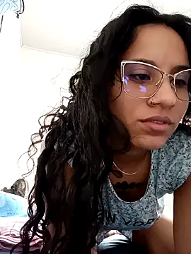 Karii-R online show from December 5, 8:10 pm