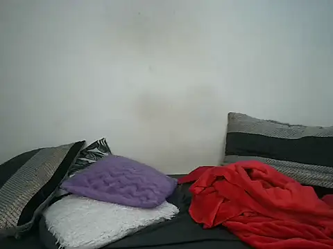 Thickqueenxxx online show from October 31, 7:45 am