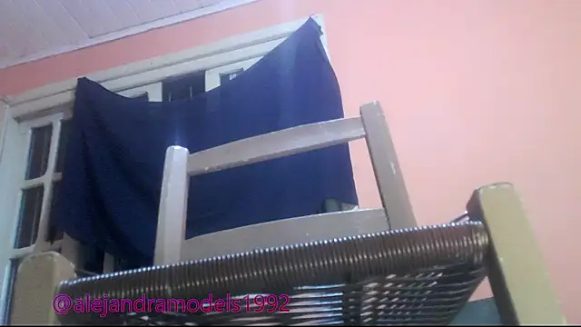 alejandra01 online show from February 6, 6:06 am
