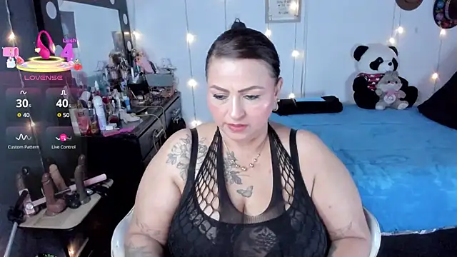 Ivonnee   online show from November 8, 3:44 am