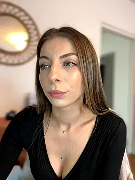 Mia Ethan online show from November 2, 11:35 am