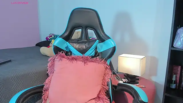  maria foxx  online show from July 23, 5:10 pm