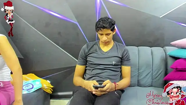 playsgirlhot online show from November 4, 11:10 pm