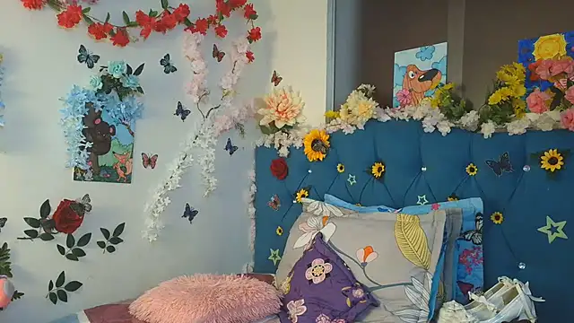 Milkdulce1 online show from June 17, 3:13 pm