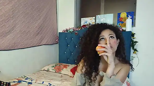 Milkdulce1 online show from March 4, 3:07 pm