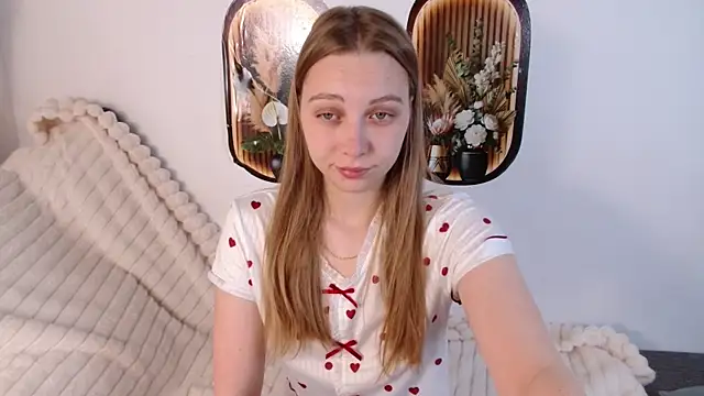 bellaa love  online show from May 3, 12:03 am