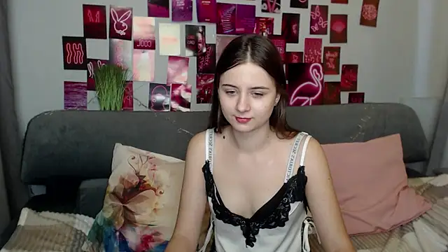 Snapshot of MilanaRoza chatting on September 26, 5:05 am MilanaRoza online show from September 26, 5:05 am