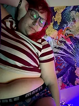 kitkitty420 online show from October 6, 12:27 am