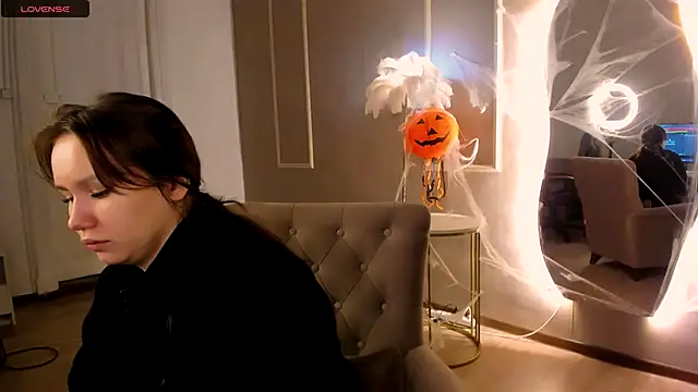 Snapshot of Alisia_Mars chatting on October 15, 5:32 am Alisia Mars online show from October 15, 5:32 am