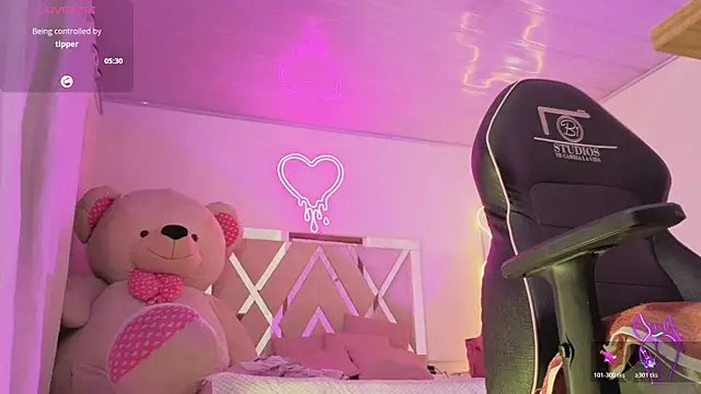 Laylafoxy tay online show from December 16, 3:12 am