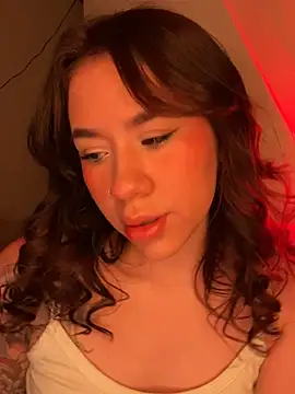 Im Valen Cute online show from July 26, 2:30 am