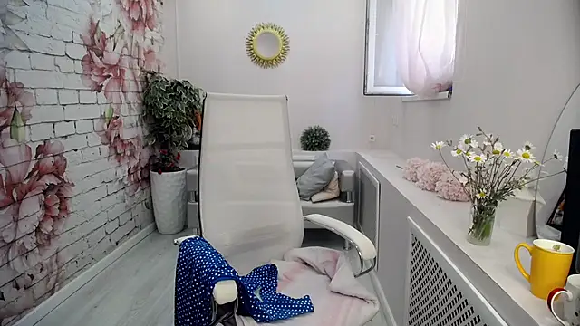 Cutie Asya online show from June 29, 4:30 am