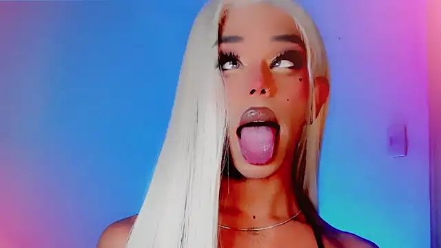 DanniLee  online show from October 27, 10:26 pm