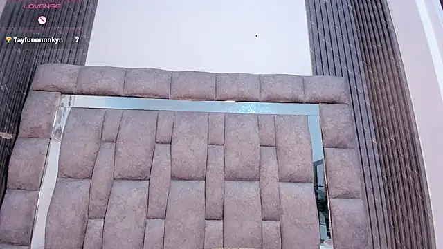 zulyjones online show from November 6, 2:01 pm