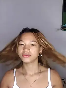 Snapshot of carolanyi chatting on September 15, 5:09 pm carolanyi online show from September 15, 5:09 pm