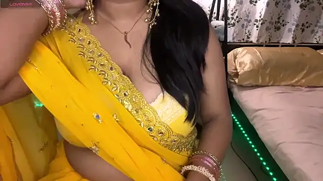DrippinDiva online show from July 3, 2:23 pm