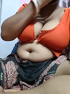 BERRY 00 online show from July 28, 6:20 pm