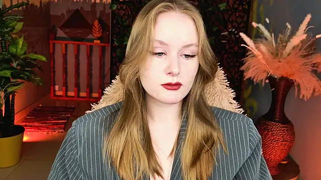 VivienLeeigh online show from April 28, 5:22 am
