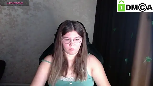 Snapshot of holy_michela chatting on September 26, 5:16 am holy michela online show from September 26, 5:16 am