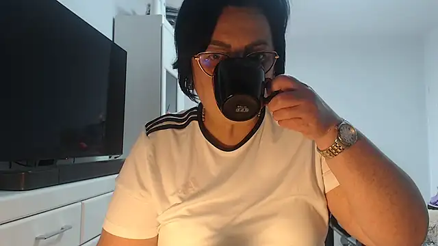 Amandamuller1982 online show from June 7, 2:02 pm