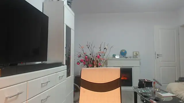 Amandamuller1982 online show from April 30, 8:57 pm