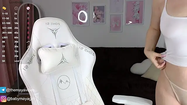 Maya Rave online show from October 22, 3:55 am