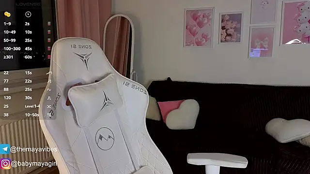 Maya Rave online show from November 22, 3:53 am