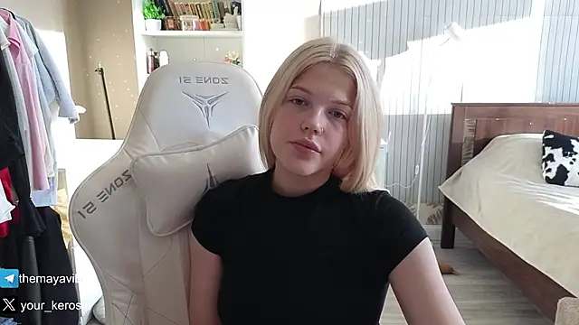 Maya Rave online show from July 30, 3:29 am