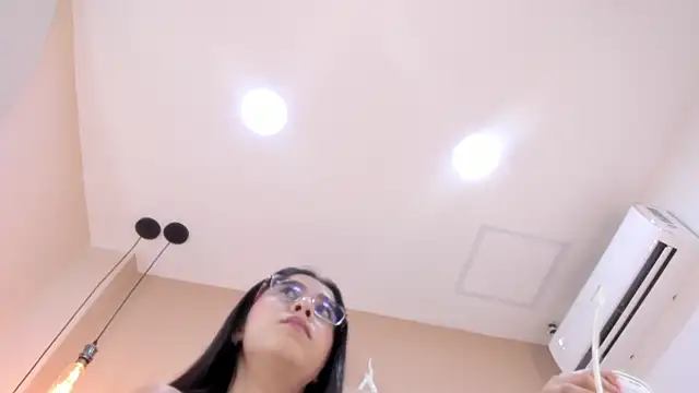 Amy wats0n online show from June 2, 7:15 pm