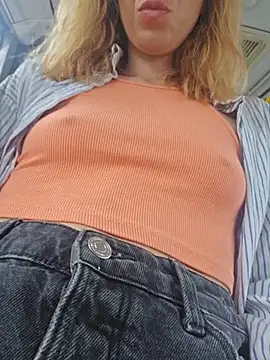 Sexyadventuregirl online show from May 31, 8:53 am