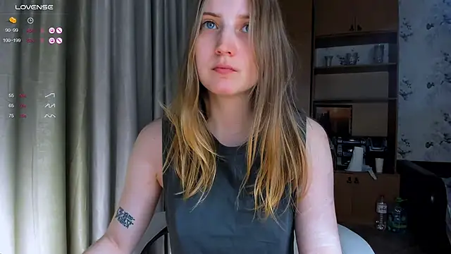 princessaalicc online show from October 16, 3:14 pm