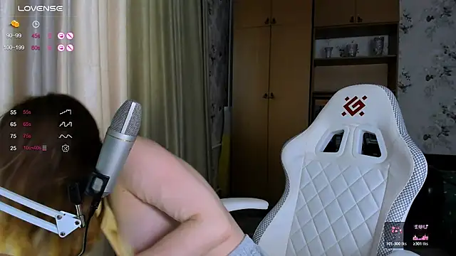 princessaalicc online show from December 3, 12:18 pm