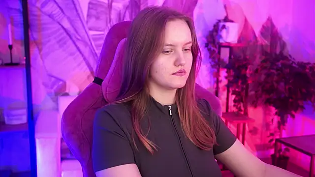 KellyPoter online show from October 19, 8:27 am