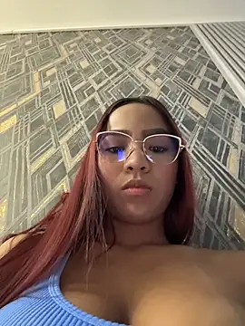 LucyLeah online show from July 31, 1:23 pm