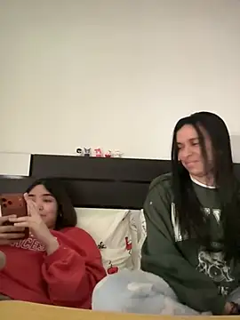 daniniescobarr online show from March 16, 10:19 am