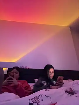 daniniescobarr online show from March 15, 10:56 pm