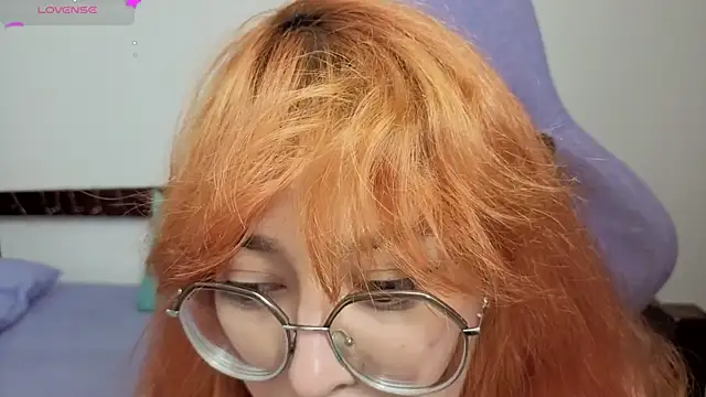  Moon Johnson online show from June 20, 2:59 am