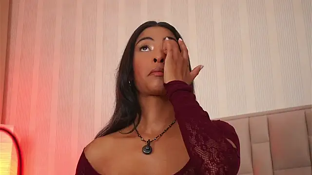 GabyRios online show from June 18, 6:13 pm