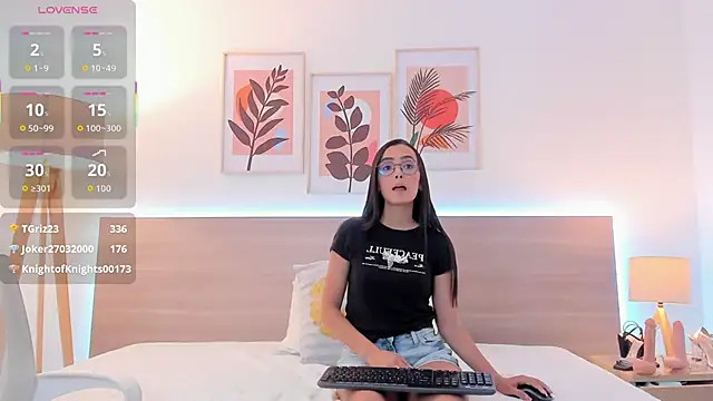 Snapshot of nataliiiiia chatting on September 19, 2:49 pm nataliiiiia online show from September 19, 2:49 pm