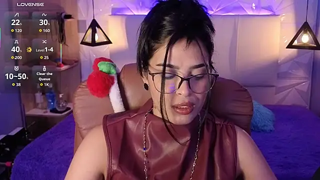 AlessiaVal  online show from December 20, 8:02 pm