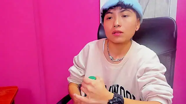 Im Mathias online show from November 26, 4:46 am